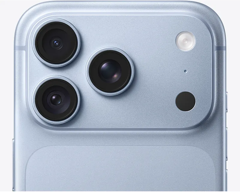 iPhone 18 Pro 1TB Glacier — US version — Photo 2 of 3