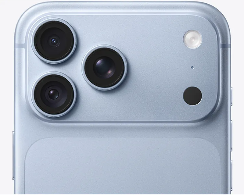 iPhone 18 Pro Max 1TB Glacier — US version — Photo 2 of 3