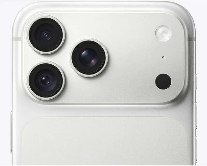 iPhone 18 Pro Max 512GB Silver — US version — Photo 2 of 3